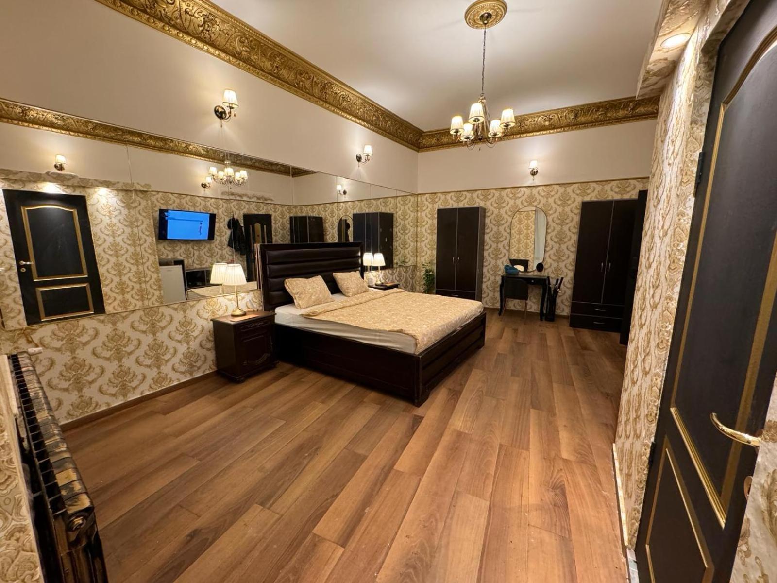 The King Suite With Balcony View Piata Romana Bukarest Eksteriør billede